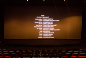 bifa必发官网国际党委组织召开《长津湖》观影活动